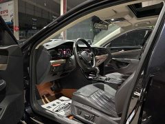 Volkswagen Passat 330TSI Luxury - ფოტო 7