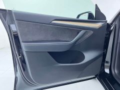 Tesla Model Y Standard Range RWD - ფოტო 14