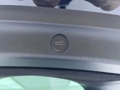 Tesla Model Y Standard Range RWD - ფოტო 19