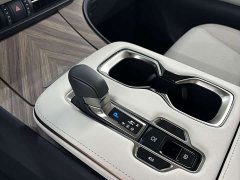 Lexus LM 2023 500h Six-Seat Premium Edition - ფოტო 10
