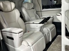 Lexus LM 2023 500h Six-Seat Premium Edition - ფოტო 11