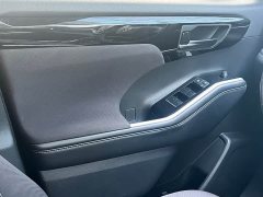 Toyota Highlander 2022 Hybrid 2.5L AWD Elite 7-Seater - ფოტო 13