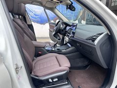 BMW X3 xDrive25i Luxury Package - ფოტო 11