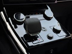Land Rover Range Rover Sport 400PS Dynamic SE - ფოტო 18