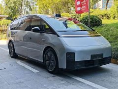 Li Auto Li Xiang MEGA Ultra - ფოტო 3