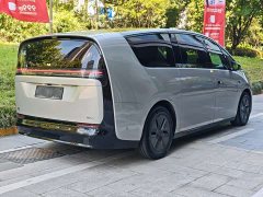 Li Auto Li Xiang MEGA Ultra - ფოტო 4