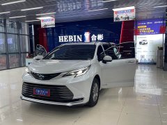 Toyota Sienna 2021 2.5L Hybrid Premium Edition - ფოტო 15