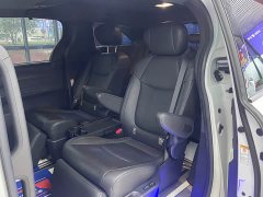 Toyota Sienna 2021 2.5L Hybrid Premium Edition - ფოტო 6