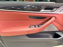 BMW 5 Series Facelift 525Li M Sport Package - ფოტო 10