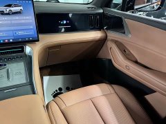 Denza BYD Denza N8L Flagship - ფოტო 12