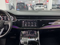 Audi Q7 55 TFSI quattro S line Sport - ფოტო 11