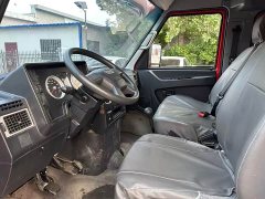 Iveco Daily 2.5T A35M1 Short Wheelbase Mid-Roof Dual Rear Wheels Side Sliding Door 5-9 Seater - ფოტო 8