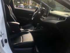 Toyota Corolla Hybrid 1.8H E-CVT Luxury - ფოტო 10