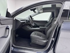 Tesla Model Y Rear-Wheel Drive - ფოტო 11