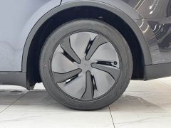 Tesla Model Y Rear-Wheel Drive - ფოტო 7