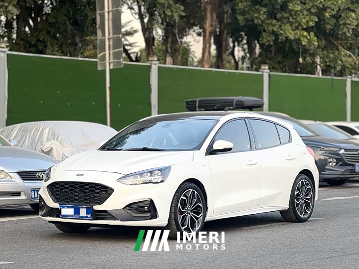 Ford Focus 2021 Hatchback EcoBoost 180 Automatic ST Line - ავტომობილი ჩინეთიდან