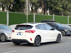 Ford Focus 2021 Hatchback EcoBoost 180 Automatic ST Line - ფოტო 13