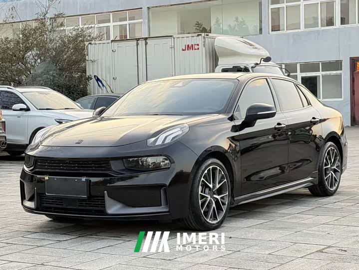 Lynk & Co 03 2.0T Diesel DCT Pro