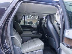 Lincoln Navigator 2024 3.5T Long Wheelbase Presidential Edition - ფოტო 8