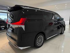 Lexus LM 2020 300h Four-Seat Royal Edition - ფოტო 6