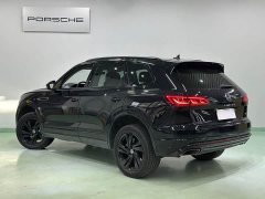 Volkswagen Touareg 3.0TSI Rui Xiang Edition Obsidian Black Sport Package - ფოტო 4