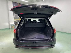 Volkswagen Touareg 3.0TSI Rui Xiang Edition Obsidian Black Sport Package - ფოტო 6