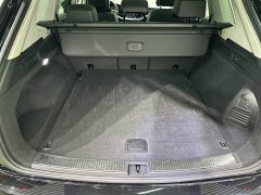 Volkswagen Touareg 3.0TSI Rui Xiang Edition Obsidian Black Sport Package - ფოტო 8
