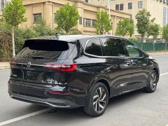 Volkswagen Viloran 330TSI Luxury - ფოტო 4