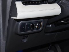 Lincoln Navigator 2.0T AWD Prestige - ფოტო 16