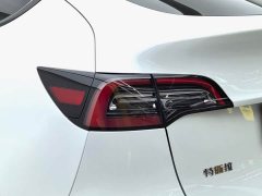 Tesla Model Y 2023 Long Range All-Wheel Drive - ფოტო 11