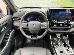 Toyota Crown Land Cruiser Crown Venza 2.5L HEV AWD Premium - ფოტო 12