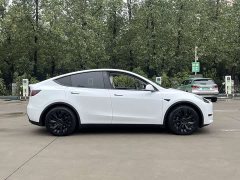 Tesla Model Y 2022 Facelift Rear-Wheel Drive - ფოტო 8