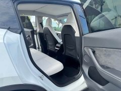 Tesla Model Y Long Range All-Wheel Drive 3D7 - ფოტო 8