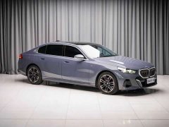 BMW 5 Series 525Li M Sport Package - ფოტო 3