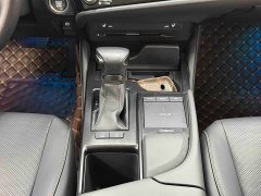 Lexus ES 200 Excellence Edition - ფოტო 20