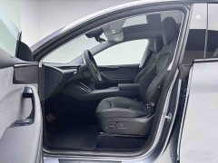 Tesla Model Y Rear-Wheel Drive - ფოტო 8