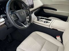 Lexus LM 2023 500h Four-Seat Royal Edition - ფოტო 13