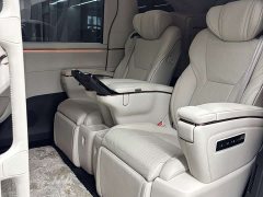 Lexus LM 2023 500h Six-Seat Premium Edition - ფოტო 13