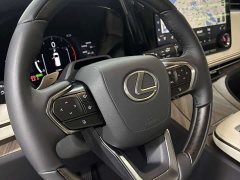 Lexus LM 2023 500h Six-Seat Premium Edition - ფოტო 9