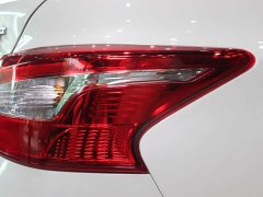 Nissan Sylphy Classic 1.6XE CVT Comfort - ფოტო 16