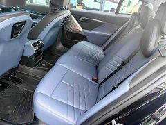 BMW 5 Series 530Li Luxury M Sport Package - ფოტო 8