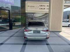Lexus ES 2022 300h Premium Edition - ფოტო 2
