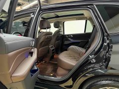 BMW X5 xDrive 30Li M Sport Luxury Night Edition Package - ფოტო 17