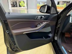 BMW X5 xDrive 30Li M Sport Luxury Night Edition Package - ფოტო 8