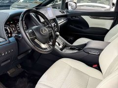 Lexus LM 2020 300h Four-Seat Royal Edition - ფოტო 12