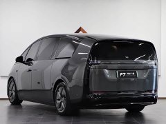 Li Auto MEGA Home Family Edition - ფოტო 4