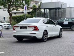 Volvo S60 B4 Smart Luxury Edition - ფოტო 4