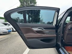 BMW 7 Series 730Li M Sport Package - ფოტო 14