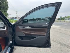 BMW 7 Series 730Li M Sport Package - ფოტო 17