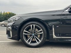 BMW 7 Series 730Li M Sport Package - ფოტო 8